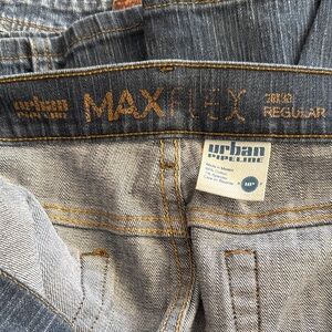 urban pipeline Men’s Gray-Blue Maxflex Jeans with Contrast Stitching